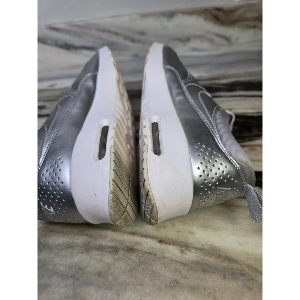 Nike Air Max Thea Silver Metalic Sneaker Shoe  819640-001 70s‎ retro futuristic